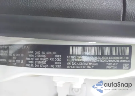 2021 Jeep Renegade Latitude 4X4 z USA, uszkodzony, nr VIN ZACNJDBB9MPM13928